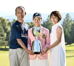 川崎春花の父親・母親