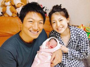 神谷宗幣の妻は奥村ふみ!